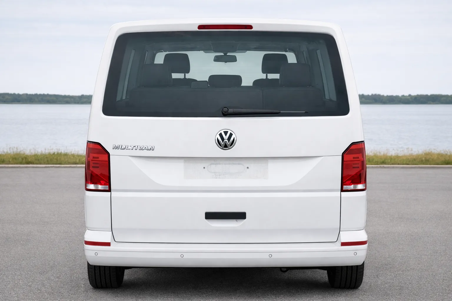 VW T6 Camper Heckklappe vs. Flügeltüren – Vergleich für den Campingausbau