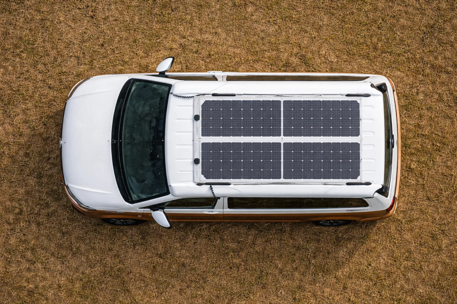 Solarpanel auf VW T6 Camper-Dach nachrüsten – solare Bordversorgung für mehr Autarkie