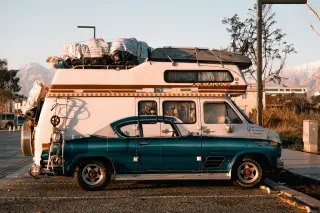 Schlafen im VW T6 Camper: Bett, Aufstelldach oder Hecklösung?